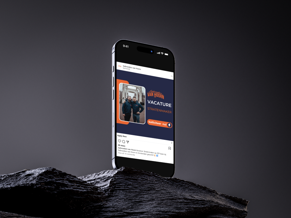 Vacatureadvertentie voor stratenmaker bij Gebroeders van Hoorn op een smartphone